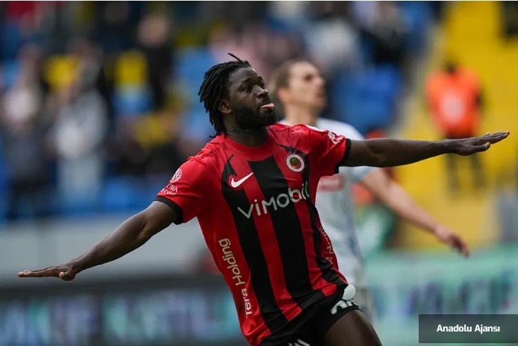 Süper Lig’de yaz transfer dönemi sona erdi: İşte atılan tüm imzalar - Resim: 200