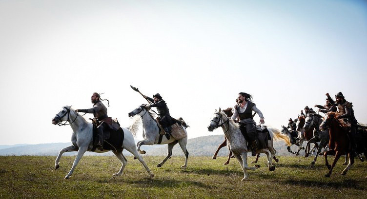Diriliş Ertuğul 96. bölüm kim bu efsane şövalye! - Resim: 1