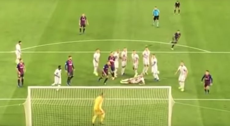 Devler Ligi'nde geceye damga vuran hareket! - Resim: 2