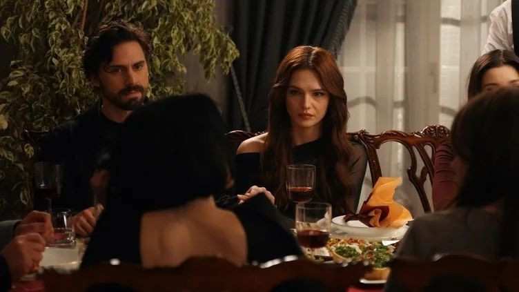 "Domuz eti" detayı ortalığı karıştırdı! Aynı Yağmur Altında'da olay sahne - Resim: 2