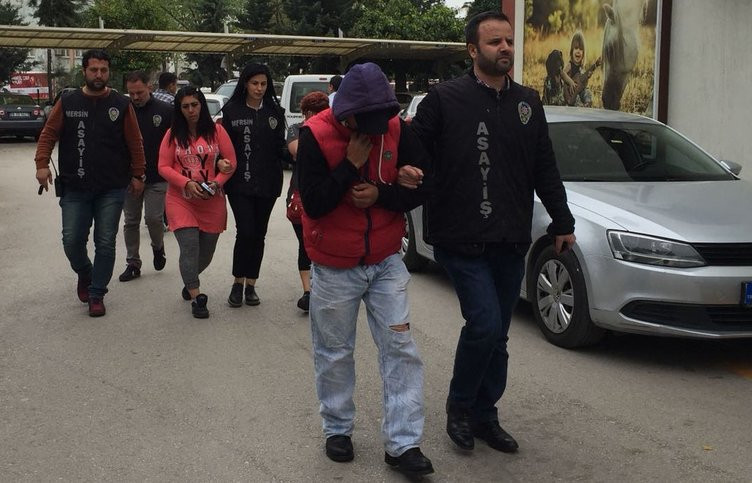 Araç içinde fuhuş yaparken basıldılar!  - Resim: 3