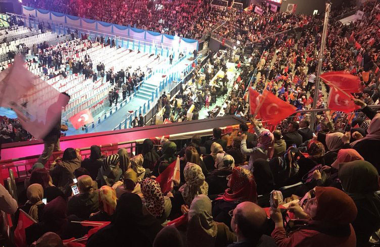 Erdoğan manifestoyu açıkladı! Salondan çarpıcı görüntüler...  - Resim: 3