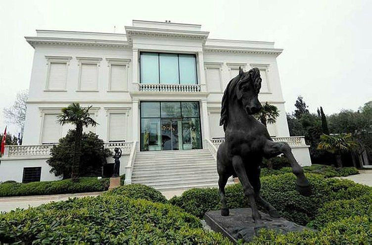 Sabancı ailesinin evinde gizli kayıt skandalı! Sabancılara bakın ne isim vermiş? - Resim: 2