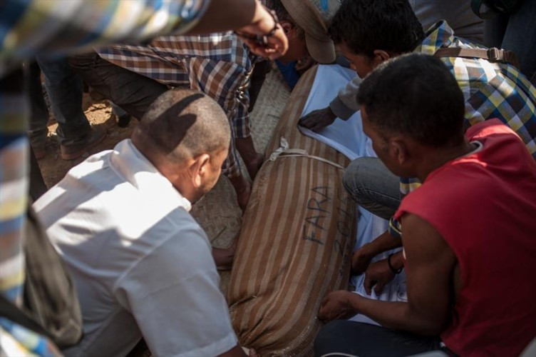 Böyle 'ölü' adeti görülmedi! - Resim: 4