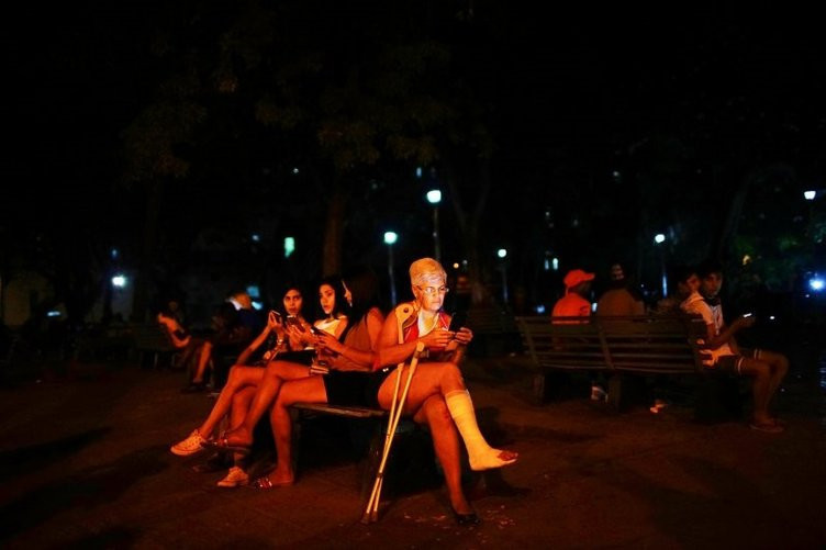 Şaşırtıcı Küba gerçeği! Gençler gece sokaklara çıkıp... - Resim: 3