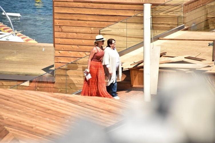 Hadise'ye büyük tokat! Oradan kovuldu - Resim: 4