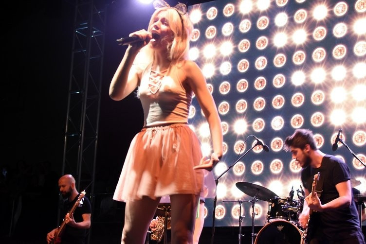 Aleyna Tilki konserinde vantilatör krizi! - Resim: 2