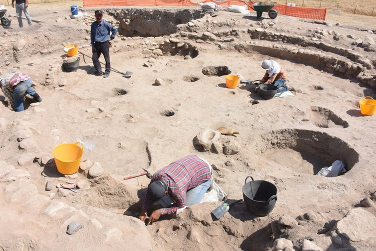 Ölüyü gömdükten sonra etin çürümesini beklemişler - Resim: 1