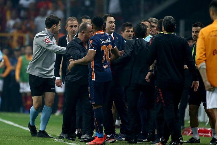 Teknik direktör Fatih Terim'in Orhan Ak'a tokat attığı görüntüler ortaya çıktı - Resim: 3