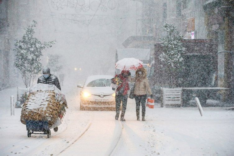 İstanbul için meteoroloji ve AFAD'dan üst üste uyarı yapılıyor! Çarşamba günü kar geliyor 14 ile sarı kod uyarısı - Resim: 1