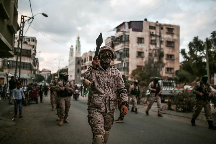 Hamas sokağa indi gövde gösterisi yaptı! İlk kez gösterdi... - Resim: 1