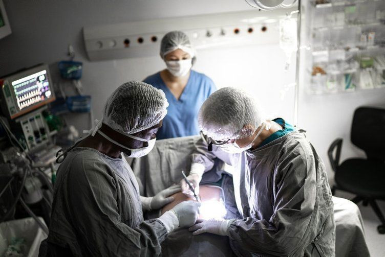 Antalya'da mide küçültme ameliyatı olurken öldü! Bu ilk değil... - Resim: 2