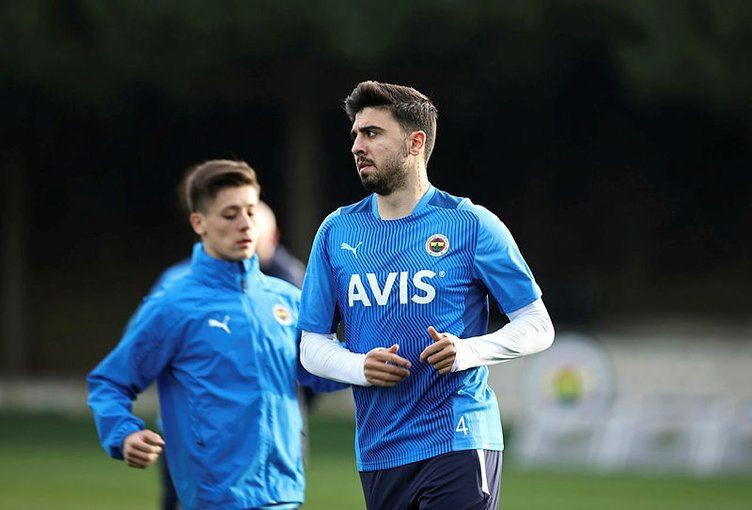 Jorge Jesus 5 ismin üstünü çizdi! Fenerbahçe'den gönderiliyorlar - Resim: 4