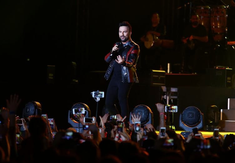 Tarkan Bakü'yü salladı - Resim: 4