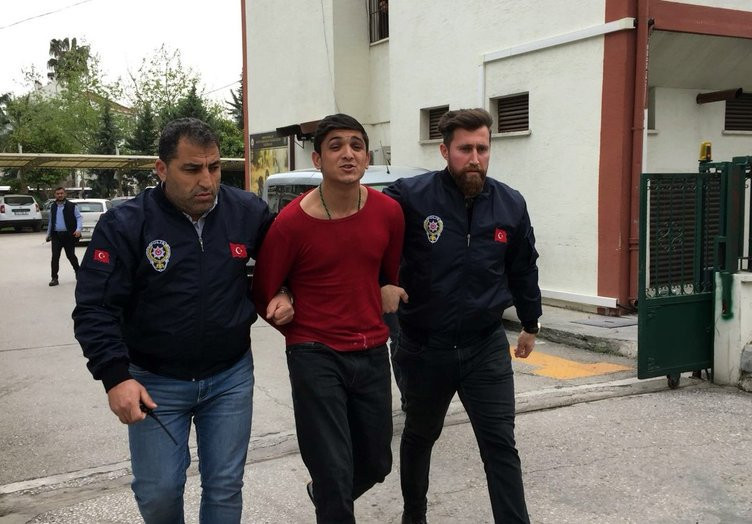 Araç içinde fuhuş yaparken basıldılar!  - Resim: 2