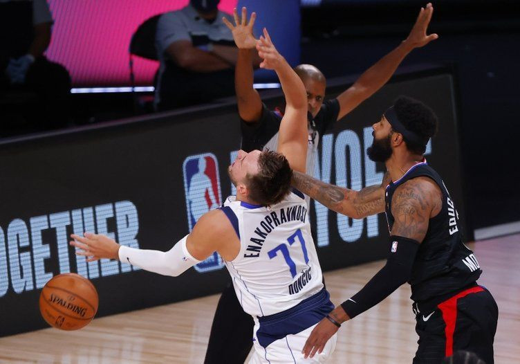 NBA'de Marcus Morris'ten Luka Doncic'e sert faul! Parkede ortalık karıştı - Resim: 3