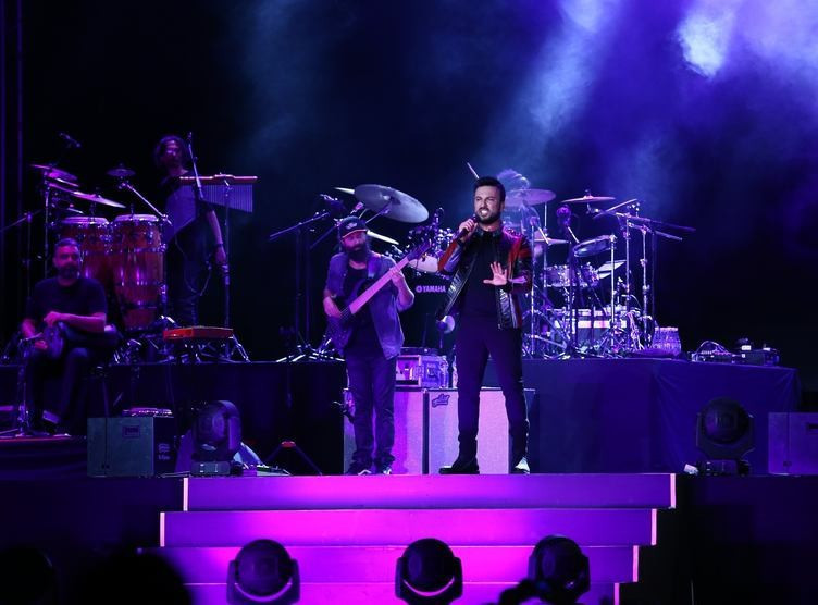 Tarkan Bakü'yü salladı - Resim: 1