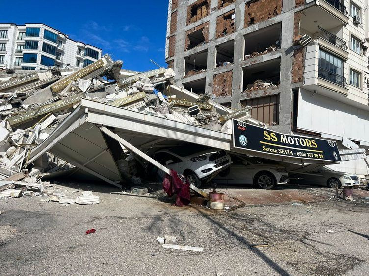 Depremde 2 dairesini 6 lüks arabasını 8 motorsikletini kaybetti '30 milyonluk adamdım' dedi her şeyi anlattı - Resim: 2