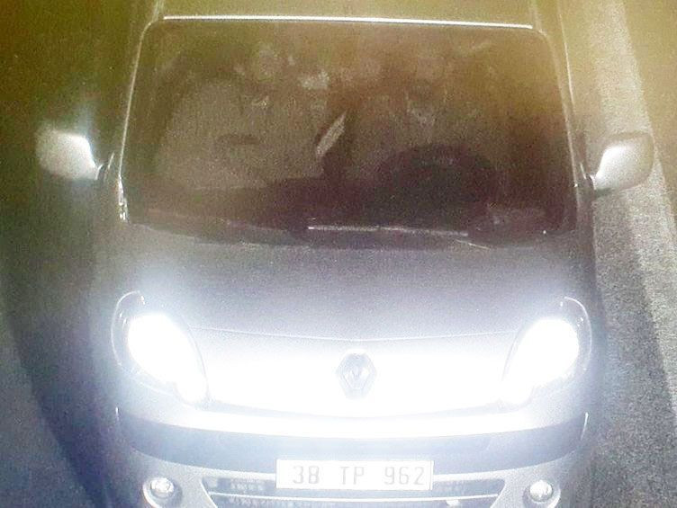 Ankara saldırısında şok ayrıntı! İkinci canlı bomba vurulmasa içeride patlayacaktı - Resim: 1