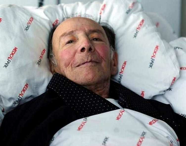 Uğurlamaya gelmediler! Münir Özkul'un cenazesinde büyük vefasızlık - Resim: 2