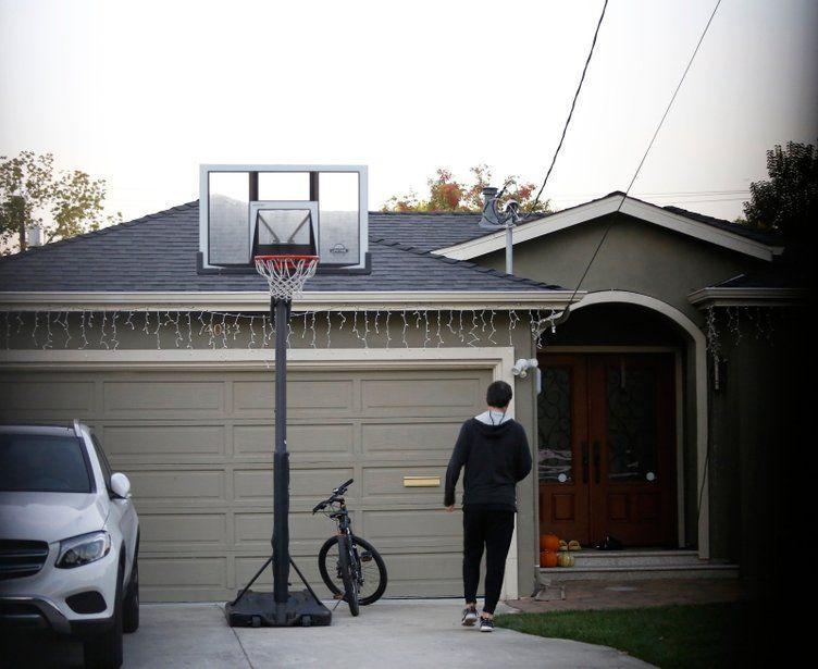 FETÖ firarisi Hakan Şükür'ün lüks yaşamına bakın AA görüntüledi - Resim: 1