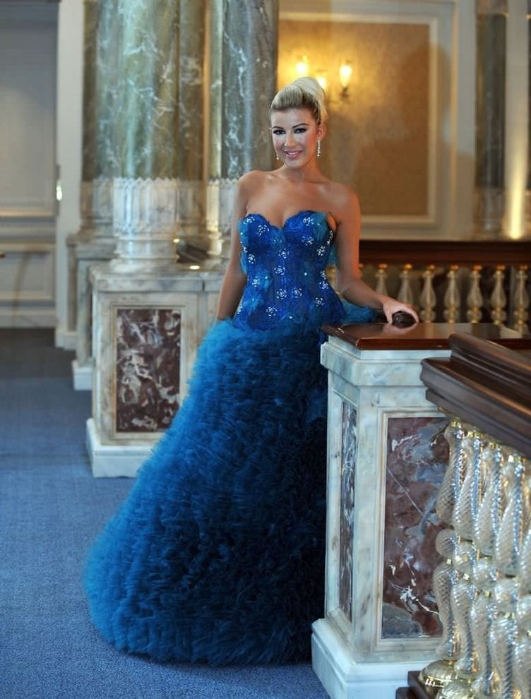 Balıkçıda saç saça kavga! Ortalığı birbirine kattılar - Resim: 4