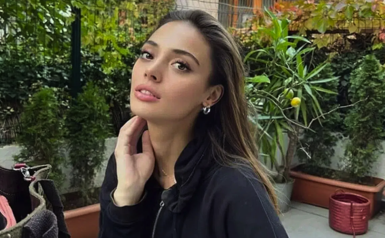 Rabia Soytürk'ten Sabancı yalısına ziyaret! Aşk iddiaları alevlendi, açıklaması olay... - Resim: 3