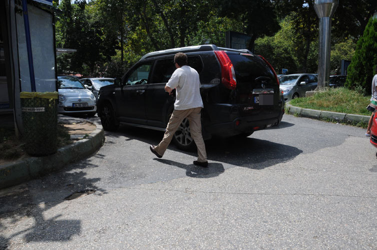 Ünlü oyuncu başkasının aracına binince... - Resim: 4