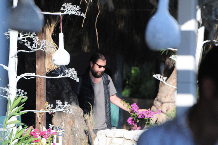 Nejat'tan büyük jest! - Resim: 1