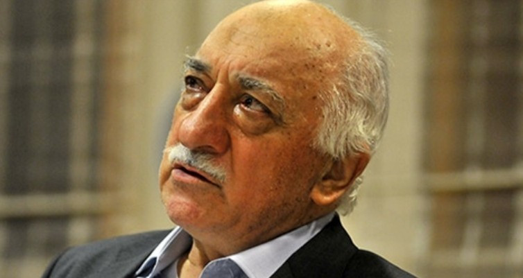 Mide bulandıran FETÖ gerçeği! Ağzını sildiği mendili... - Resim: 3