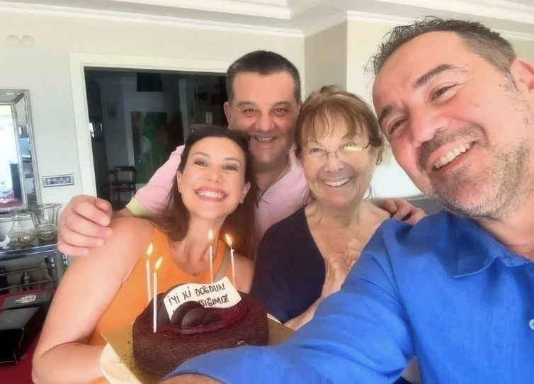 Ata Demirer aşka geldi! Paris'ten çok özel kareler... - Resim: 2