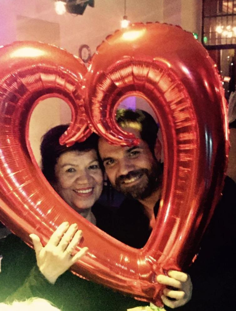 Araları bozuk deniyordu Beren Saat'ten Kenan Doğulu'nun annesine jest! - Resim: 3