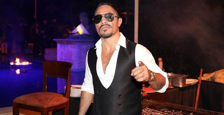 Nusret'ten altın kaplama hamburger! Sosyal medya yıkıldı - Resim: 4