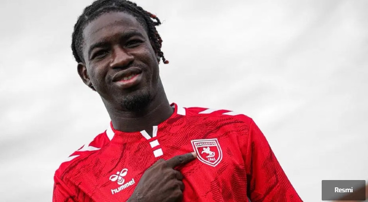 Süper Lig’de yaz transfer dönemi sona erdi: İşte atılan tüm imzalar - Resim: 121