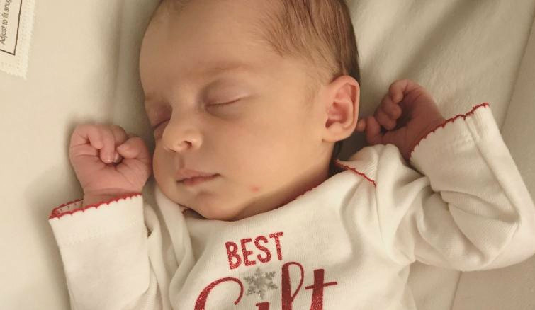 Bu bebek aslında 24 yaşında inanılmaz ama gerçek - Resim: 4