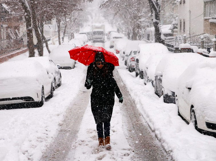 İstanbul'a ilk kar ne zaman düşecek beklenen tarih geldi! Bildiğiniz kışları unutun geliyor - Resim: 1