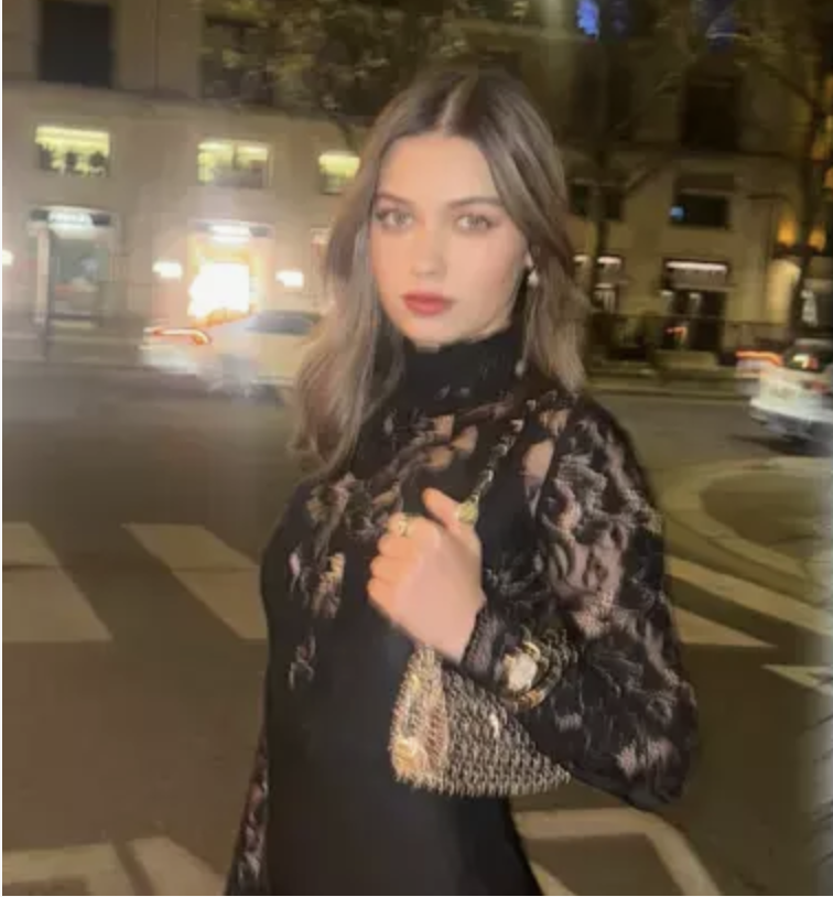 Afra Saraçoğlu Milano'dan paylaştı! O karelerine beğeni yağdı... - Resim: 3