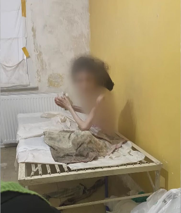 Evde bir deri bir kemik çıplak halde bulundu! Müge Anlı'da ortaya çıkan dehşet evi - Resim: 4