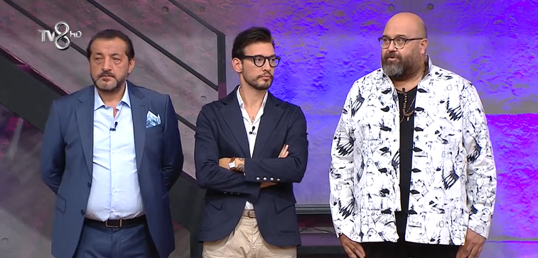 MasterChef'te ceza oyunu için kıyasıya kapışma! Atarım çöpe deyip tepki gösterdi - Resim: 1