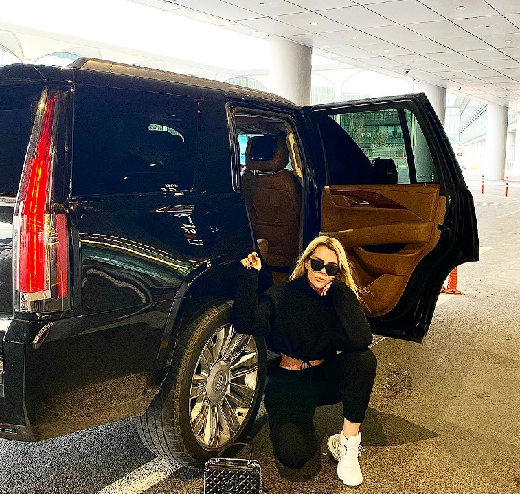 Selin Ciğerci, "Taksim Meydanı'nda kendimi asarım" deyip gözyaşlarını tutamadı! MASAK onu da incelemeye aldı - Resim: 1