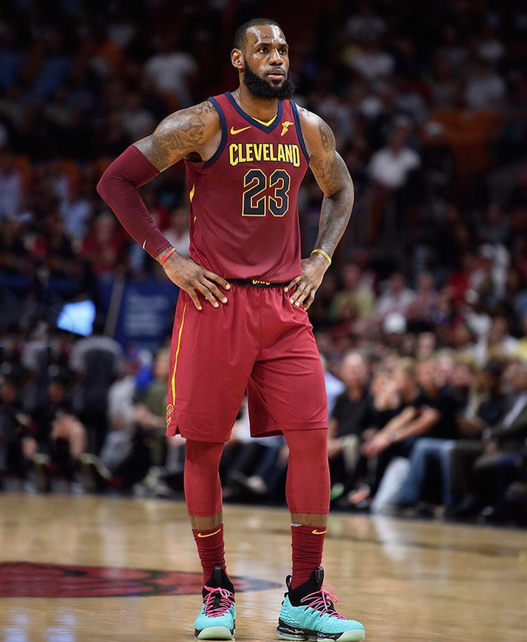 Lebron James'in kafası bir hayli karışık sebebi ise... - Resim: 3