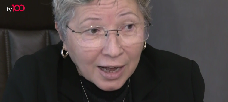 Peruğunu çıkarmış ve dakikalarca ayakta alkışlanmıştı! CHP'li Nurten Yontar kanseri yendi Meclis’e döndü - Resim: 3