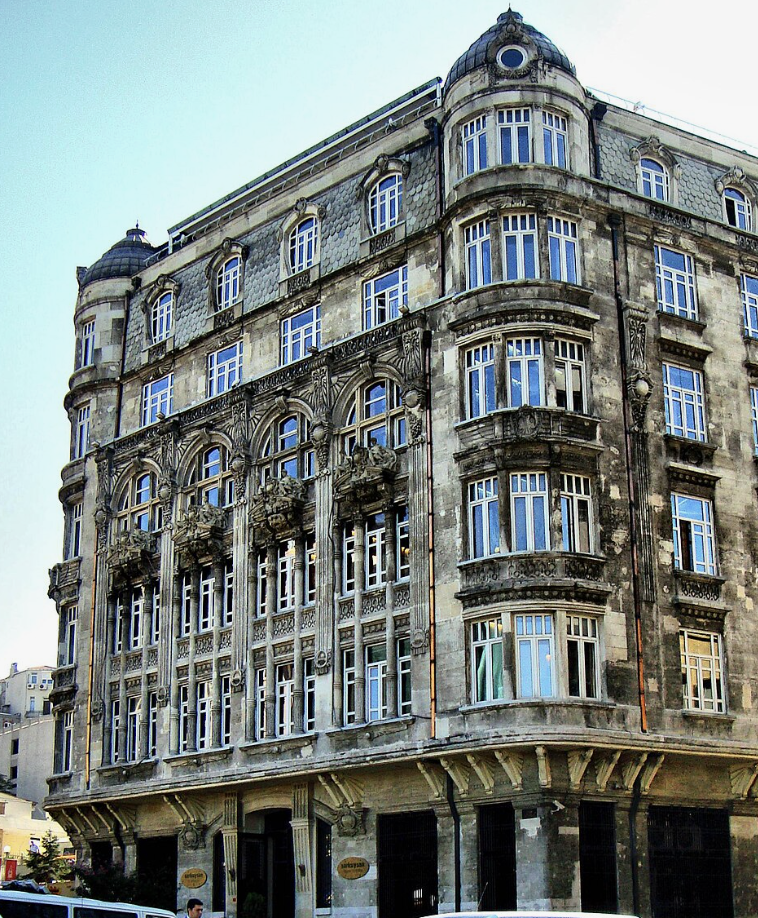 Şişhane Meydanı’nın simgesiydi! O apartmanın satıldığı fiyata inanamayacaksınız - Resim: 4