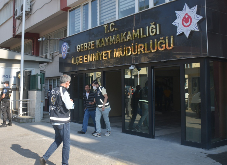 Kapkaç çetesinin topal üyesinden ilginç çıkış: Bizim gibi adamı yakaladığınız iyi oldu - Resim: 4