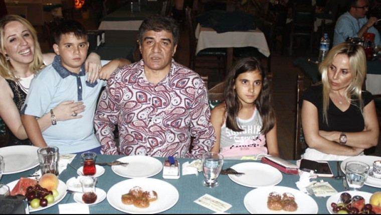 İbrahim Erkal'ın çocukları ve eşi Filiz kimdir? - Resim: 4