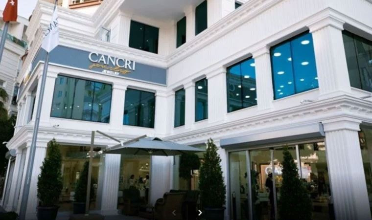 2 milyar liralık lüks mücevher vurgunu! 5 dolarlık taşı 10 milyon liraya sattılar - Resim: 2