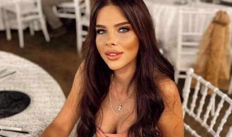 Sihirli Annem dizisinin yıldızı Damla Ersubaşı umreden paylaştı - Resim: 4