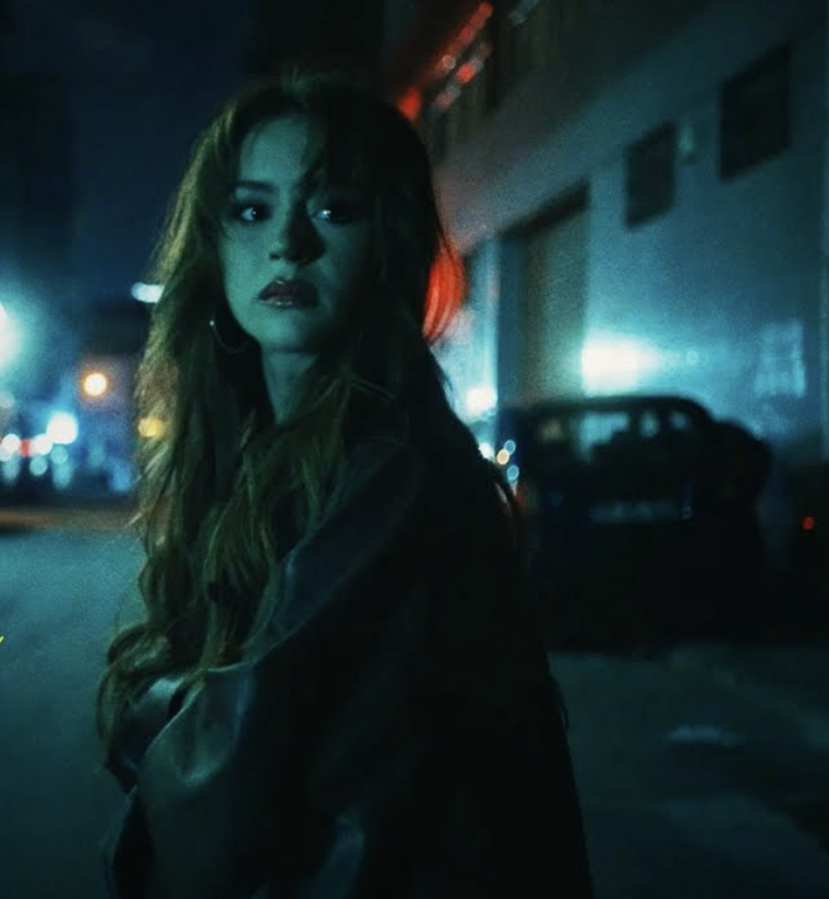 Asena Keskinci olay dizisi hakkında ilk kez konuştu! "Bazı sahneler için çekincelerim vardı" - Resim: 4