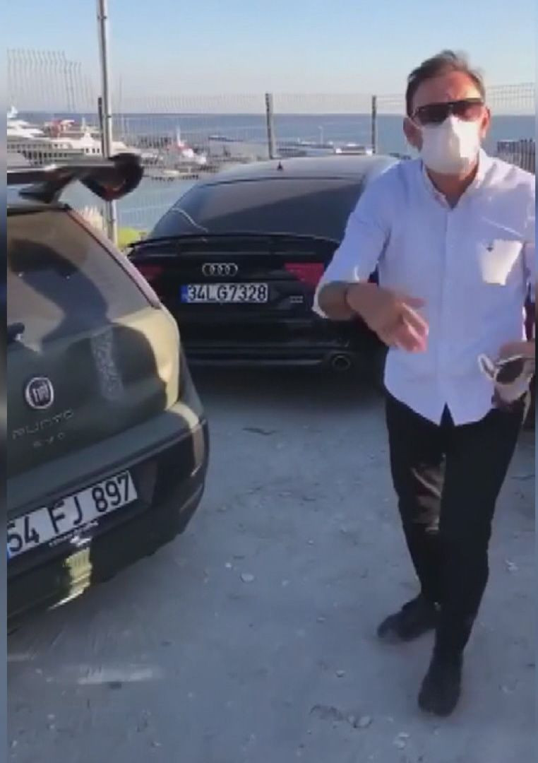 Beylikdüzü'nde hatalı park şoku! Aracını parçaladım gel çek - Resim: 2