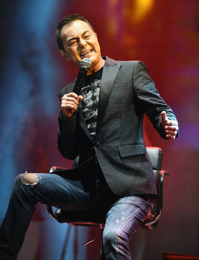 Serdar Ortaç açıklamalarıyla yine olay yarattı 'Mutsuzum da isyankarım da...' - Resim: 3